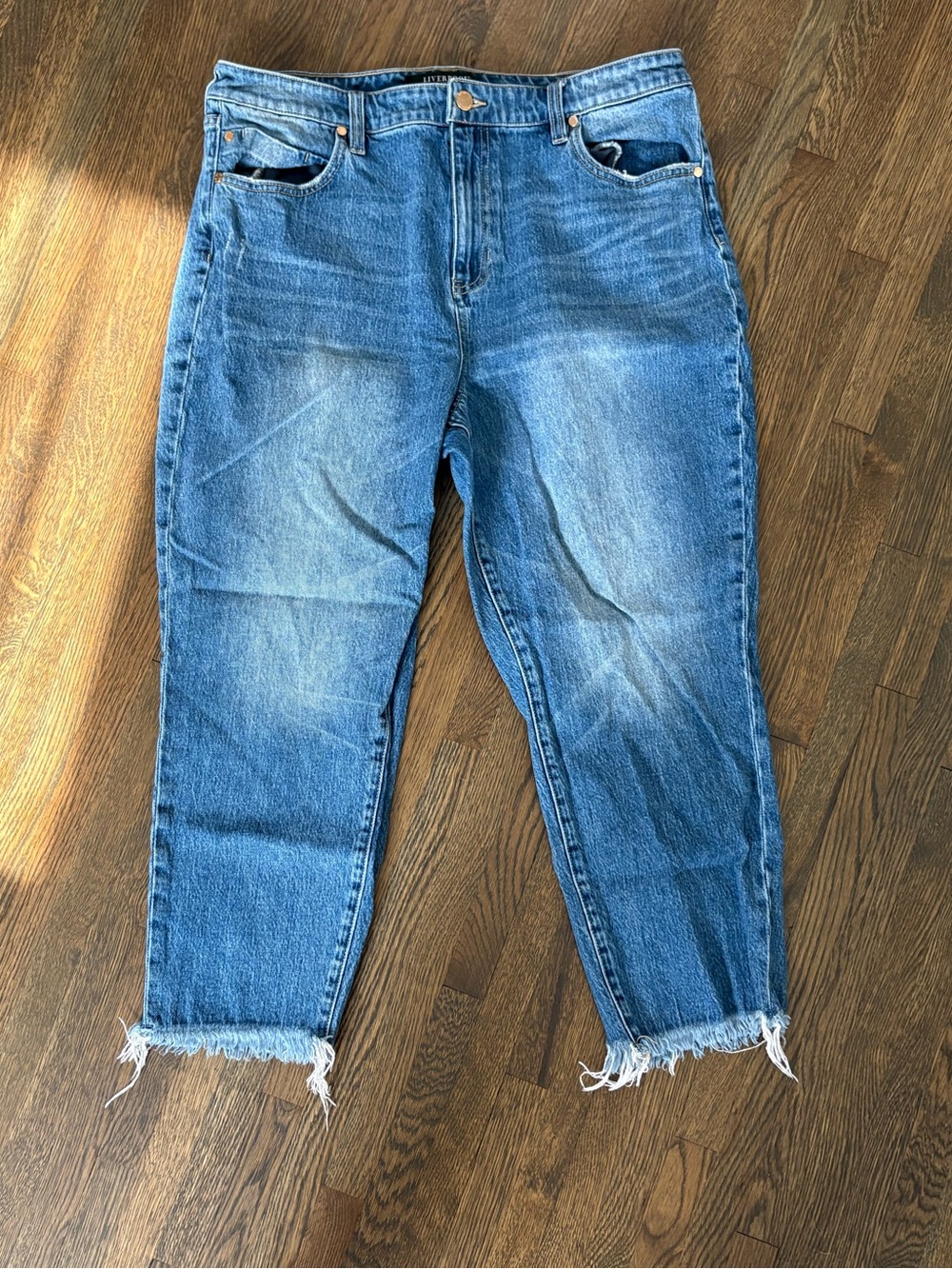 Liverpool LA Distressed Cuff Jeans